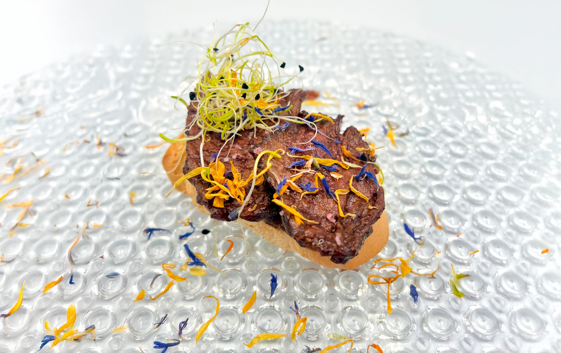 Imagen de Tosta tataki de vaca – Gianni Tapas